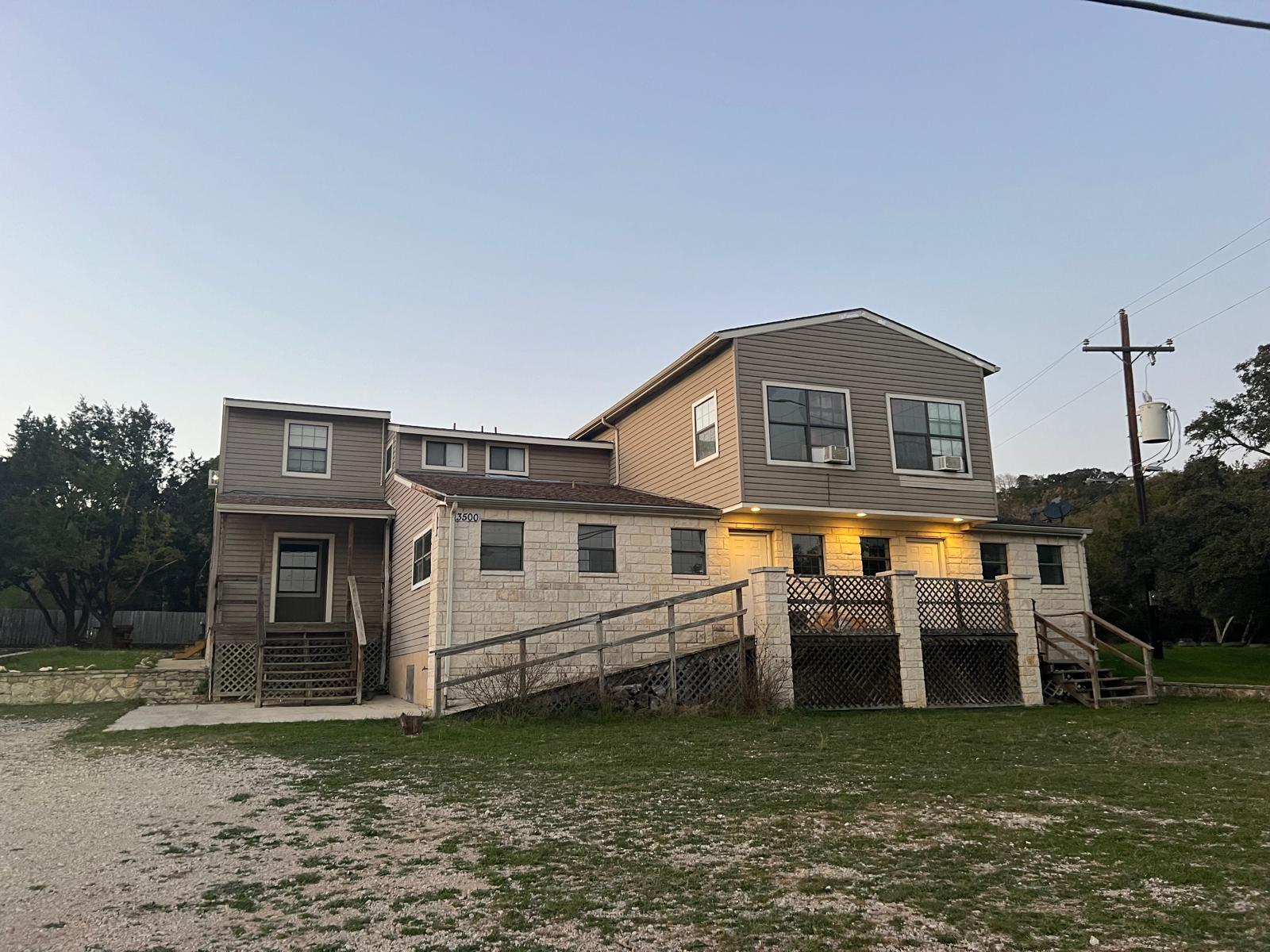 Canyon Lake 8 Plex Boutique Hotel